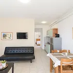 Ariana Apartment Polychrono